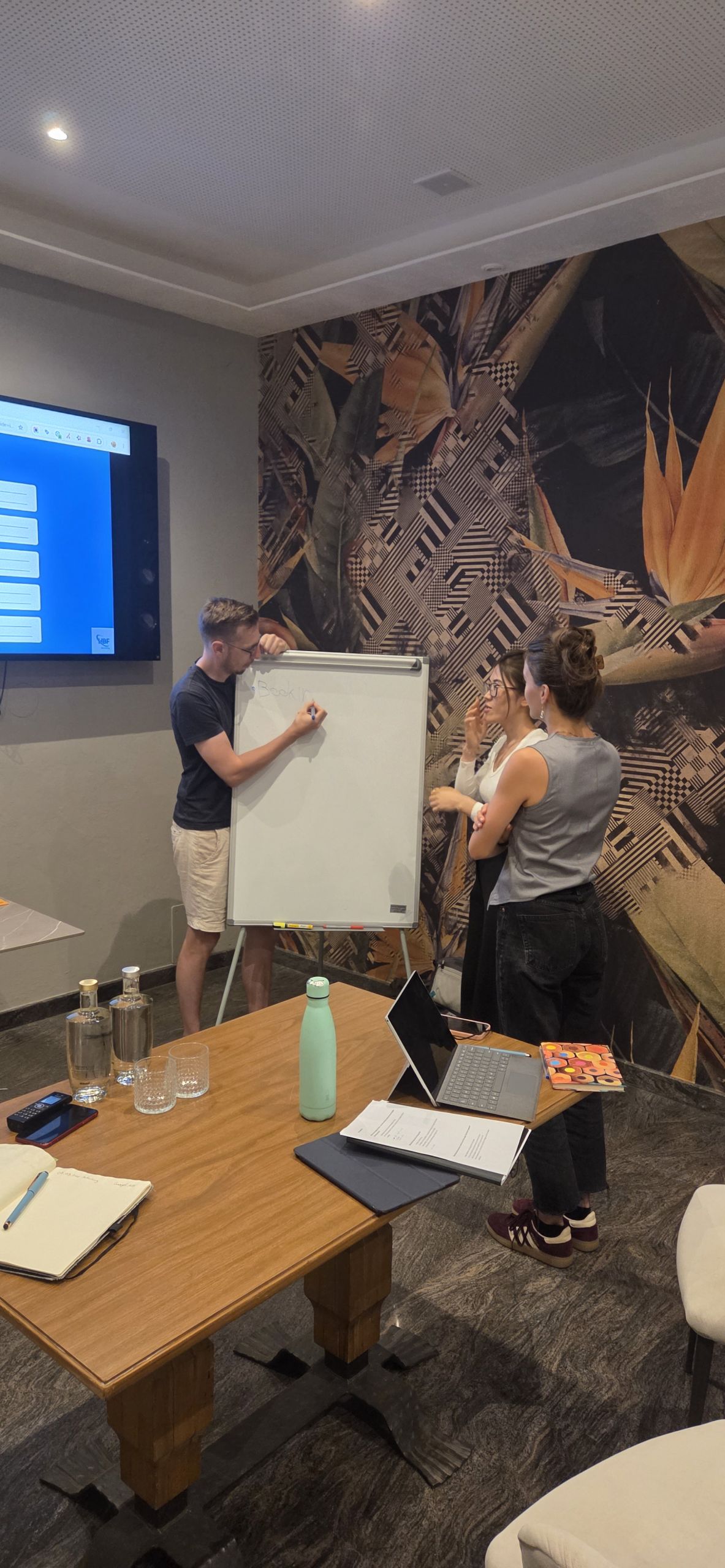 Praktische Übung beim Google Ads Workshop im Hotel Weingarten